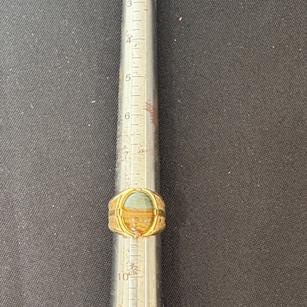 Vintage Elegant Gold and Green Men's Ring